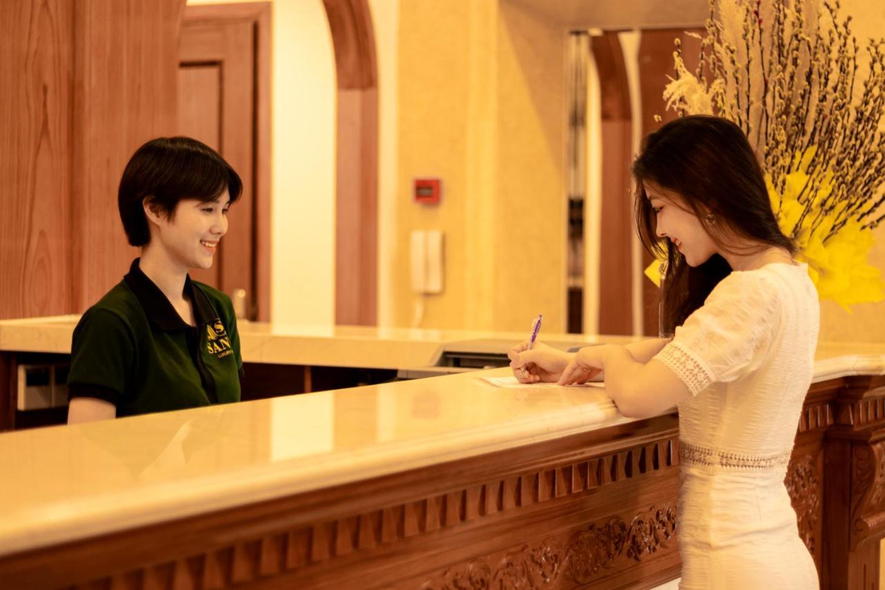 Santa Luxury Hotel Da Nang Exterior foto