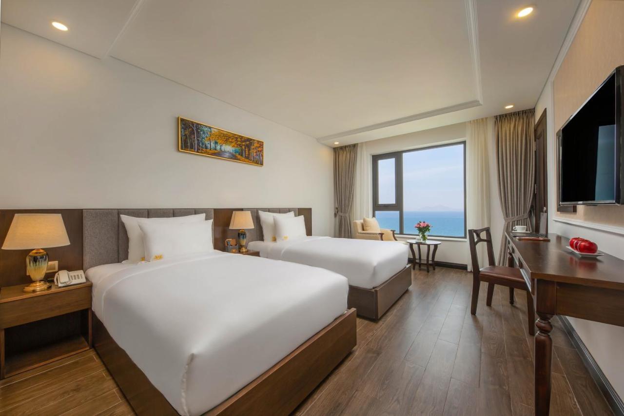 Santa Luxury Hotel Da Nang Exterior foto
