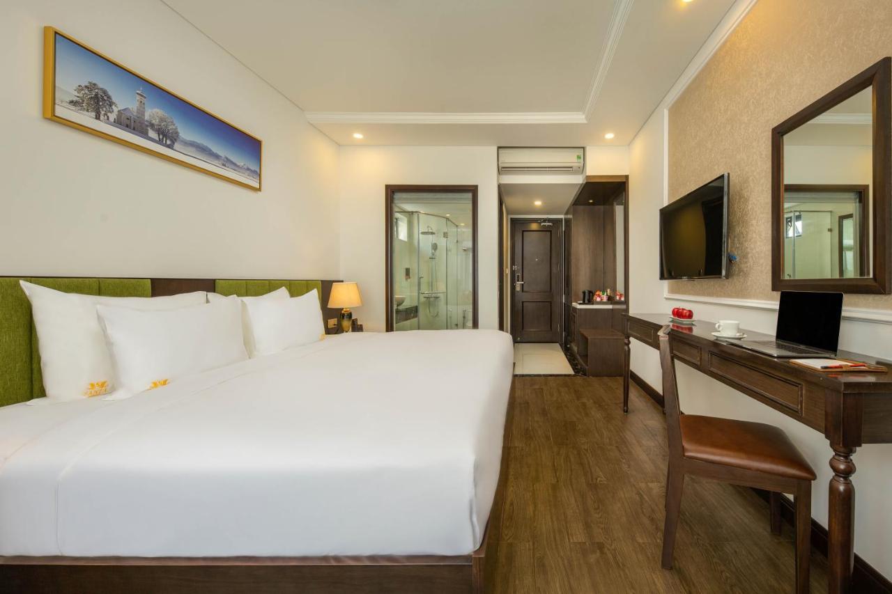 Santa Luxury Hotel Da Nang Exterior foto